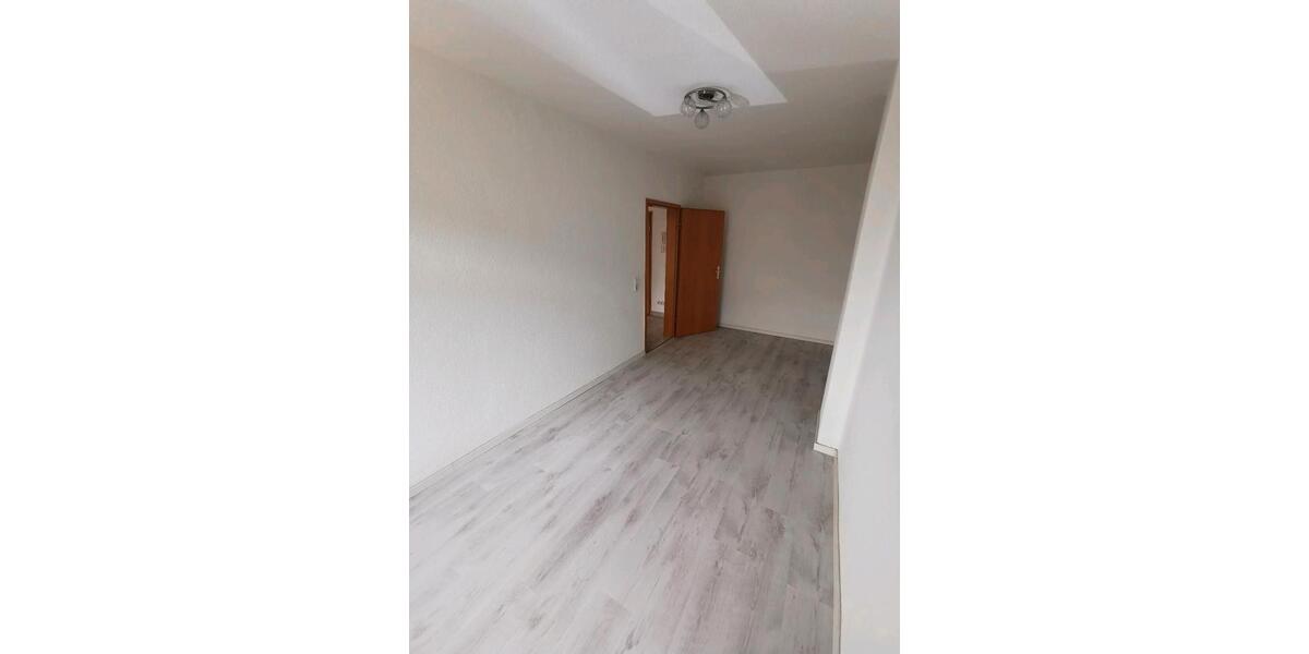 Etagenwohnung Großolbersdorf - 3 Zimmer, 68 m&sup2;, 580&euro; | Angebot:25523440