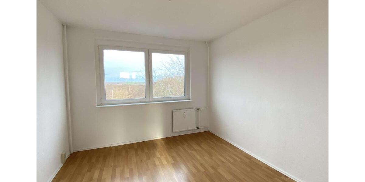 Etagenwohnung Rositz - 4 Zimmer, 70 m&sup2;, 352&euro; | Angebot:25427925