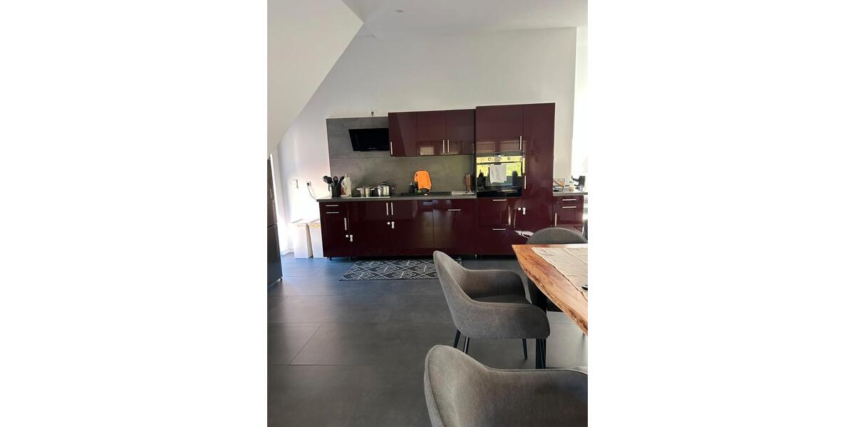 Dachgeschoßwohnung Forbach - 3 Zimmer, 86 m&sup2;, 800&euro; | Angebot:26020908