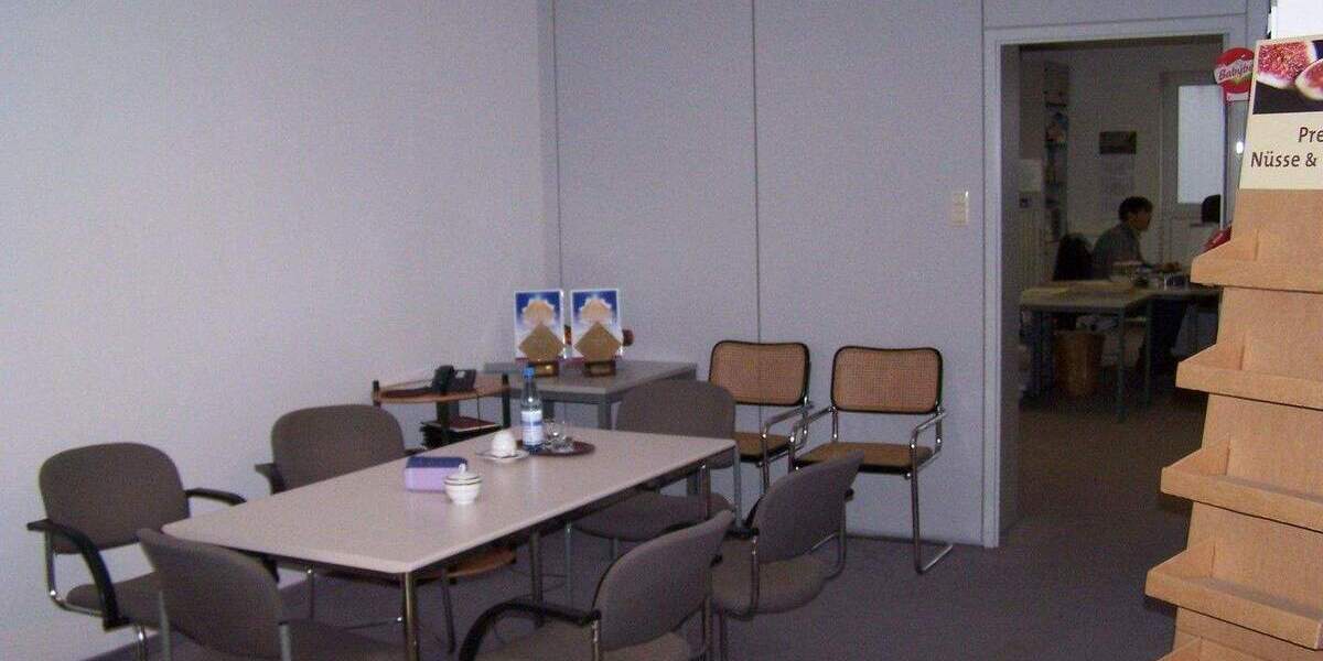 VermietungVerkauf 6.300 qm für ProduktionVertriebVerwaltung zimmer