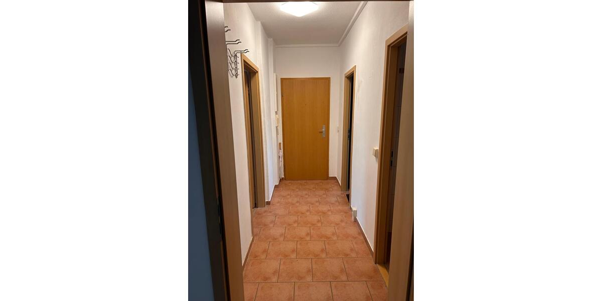 Etagenwohnung Burg Stargard - 3 Zimmer, 62 m&sup2;, 410&euro; | Angebot:26253819