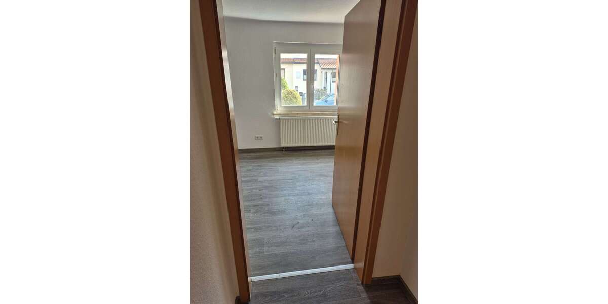 Etagenwohnung Sonneberg - 2 Zimmer, 40 m&sup2;, 300&euro; | Angebot:27153562