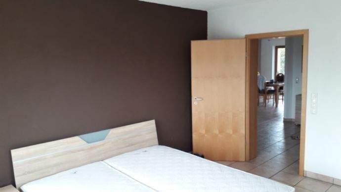 Etagenwohnung Schweinfurt Oberndorf - 2 Zimmer, 75 m&sup2;, 625&euro; | Angebot:26217396