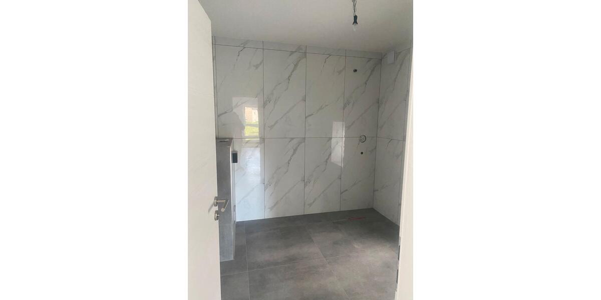 Etagenwohnung Kalletal - 3 Zimmer, 97 m&sup2;, 900&euro; | Angebot:26018203