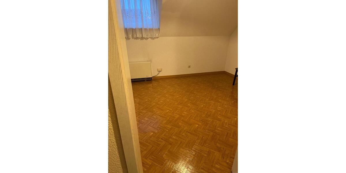 Etagenwohnung Rosenberg - 4 Zimmer, 90 m&sup2;, 850&euro; | Angebot:26423357