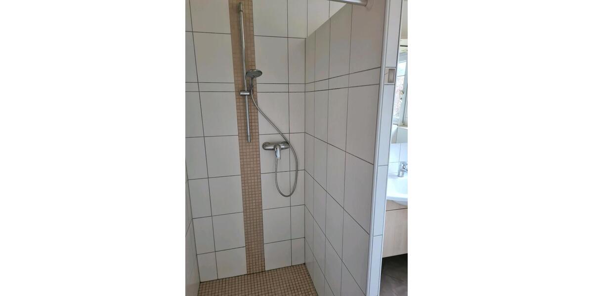 Erdgeschoßwohnung Ravenstein - 3.5 Zimmer, 74 m&sup2;, 900&euro; | Angebot:24780345