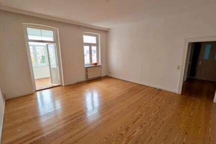 Helle 3-Zimmer-Wohnung mit Wintergarten in Schwerin, 88 m 3 zimmer