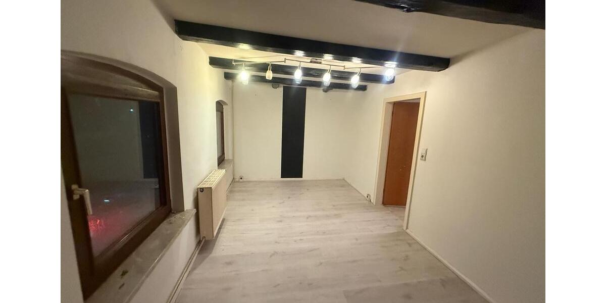 Maisonettenwohnung Extertal - 3 Zimmer, 90 m&sup2;, 420&euro; | Angebot:25341176