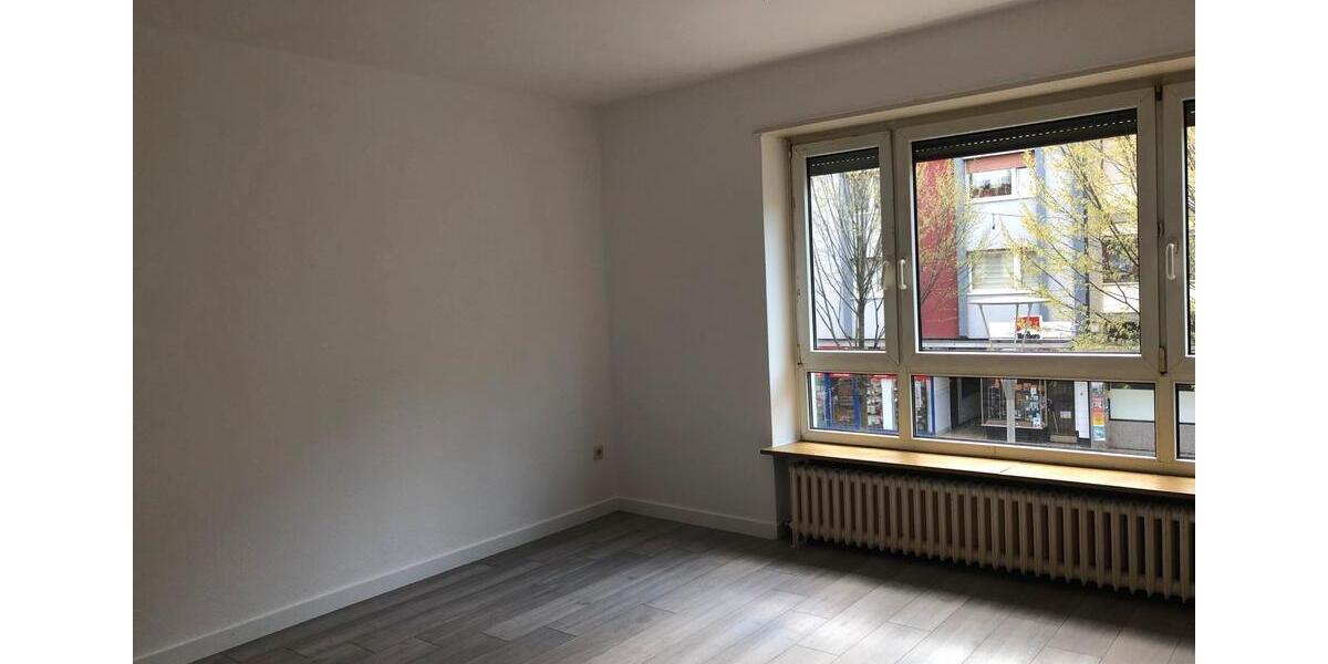 Etagenwohnung Ludwigshafen am Rhein Rheingönheim - 3 Zimmer, 80 m&sup2;, 1.200&euro; | Angebot:24804906