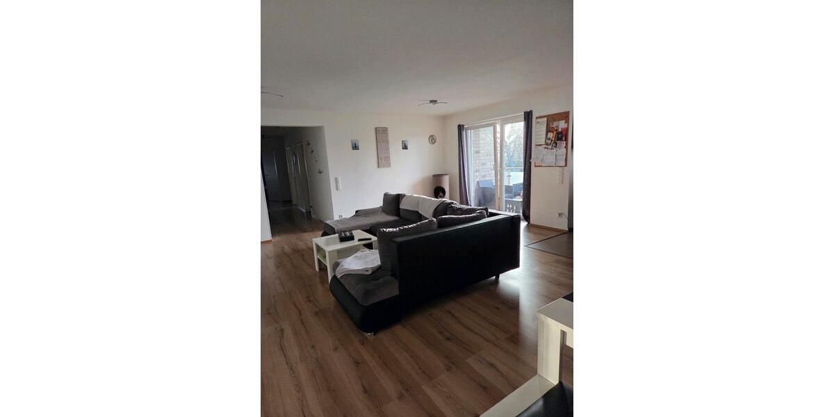 Etagenwohnung Sassenburg - 4 Zimmer, 112 m&sup2;, 1.070&euro; | Angebot:25964857