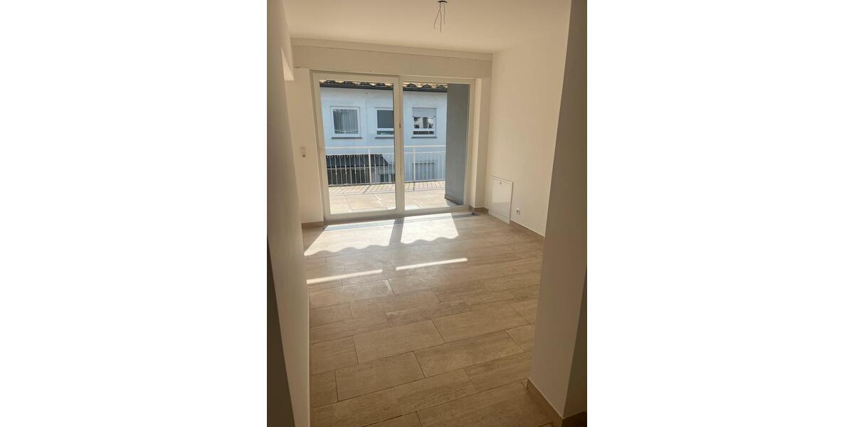 Etagenwohnung Kressbronn am Bodensee - 3.5 Zimmer, 104 m&sup2;, 1.450&euro; | Angebot:25642670