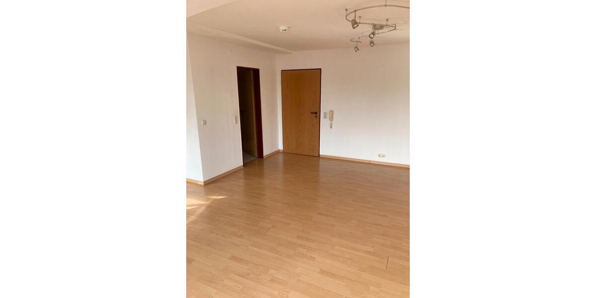 Dachgeschoßwohnung Holzminden - 1 Zimmer, 40 m&sup2;, 340&euro; | Angebot:26559129