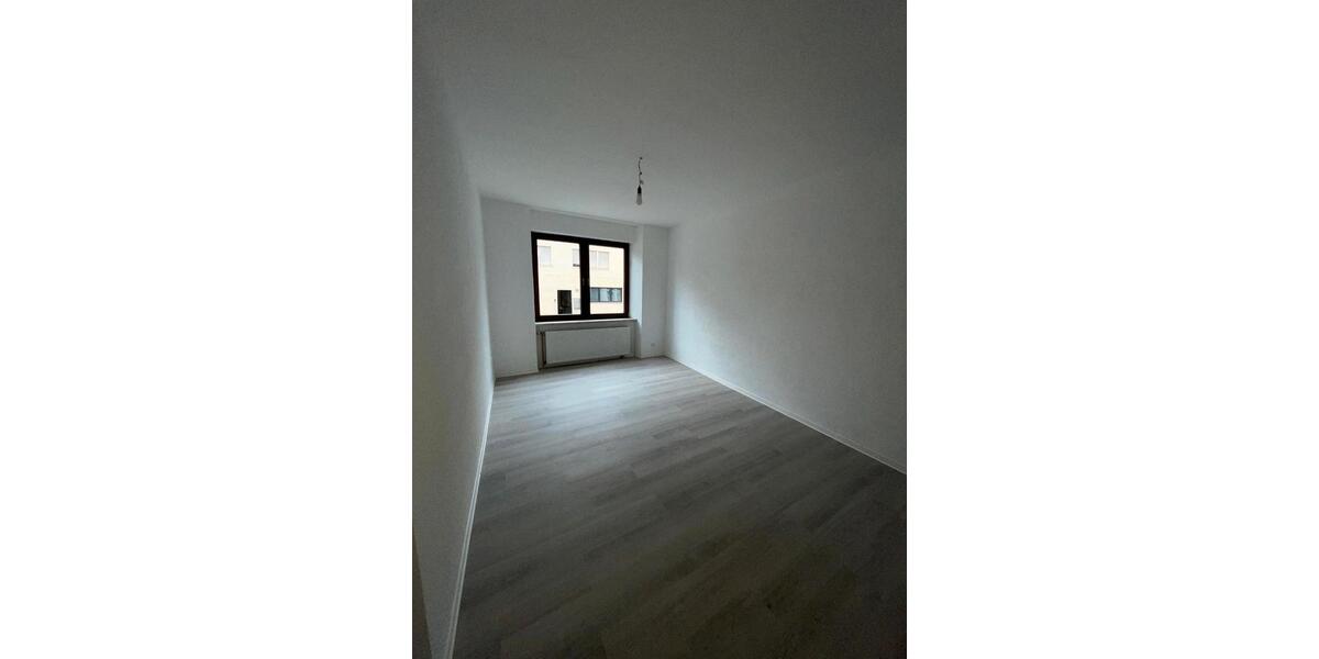 Erdgeschoßwohnung Neunkirchen - 3 Zimmer, 85 m&sup2;, 620&euro; | Angebot:25257536