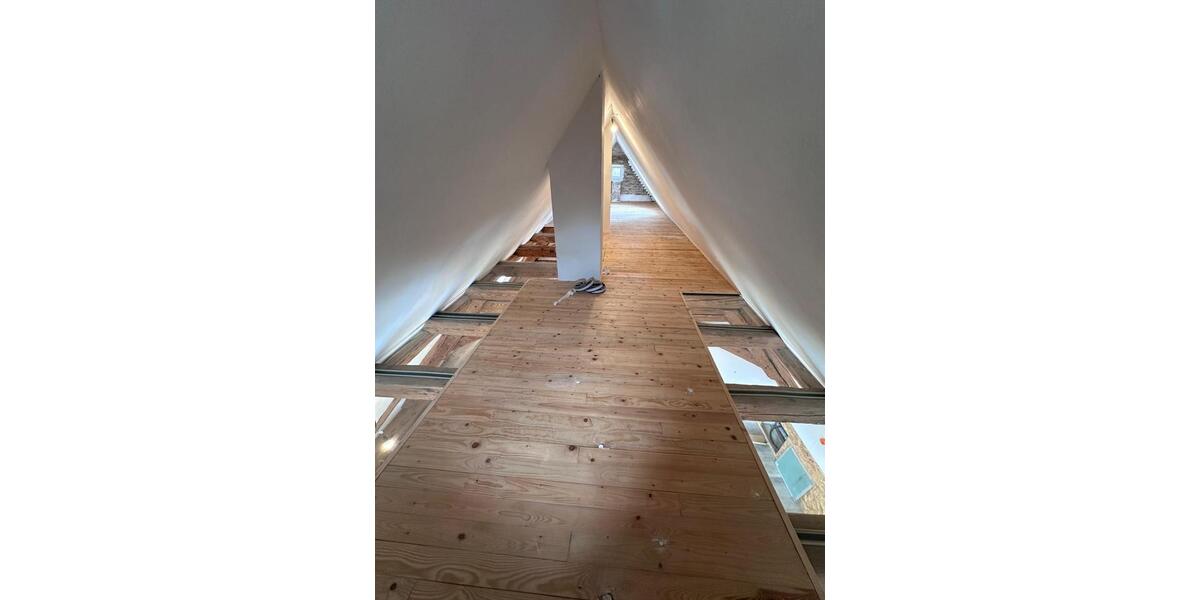 Dachgeschoßwohnung Buxheim - 2 Zimmer, 73 m&sup2;, 1.200&euro; | Angebot:24360594