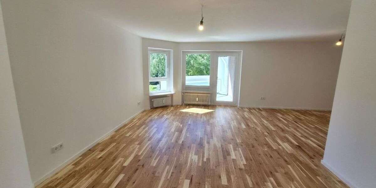 Etagenwohnung Augsburg Innenstadt - 4 Zimmer, 103 m&sup2;, 1.445&euro; | Angebot:27357405