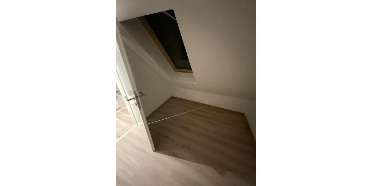 Maisonettenwohnung Albstadt - 4 Zimmer, 120 m&sup2;, 900&euro; | Angebot:25554075