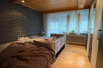 Haus Fürth Atzenhof - 6 Zimmer, 150 m&sup2;, 1.600&euro; | Angebot:24466025