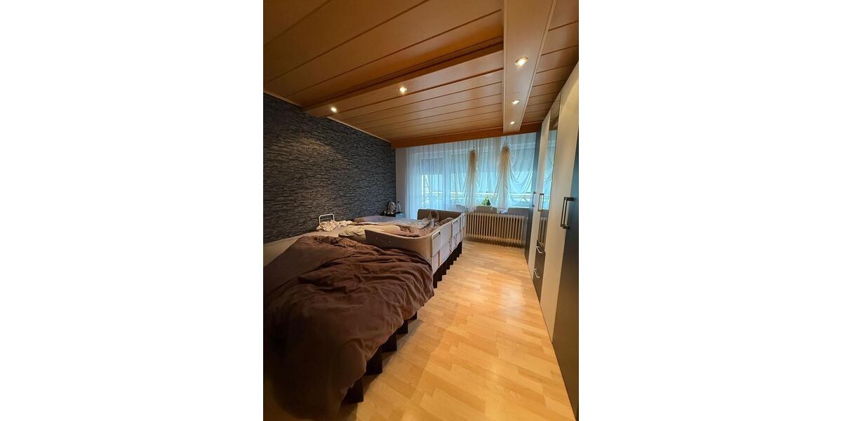 Reihenhaus Fürth Atzenhof - 6 Zimmer, 150 m&sup2;, 1.600&euro; | Angebot:24466025