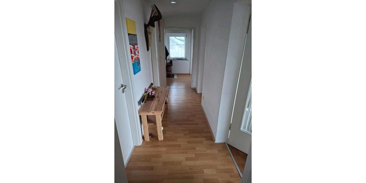 Etagenwohnung Nagel - 4 Zimmer, 90 m&sup2;, 500&euro; | Angebot:26021035