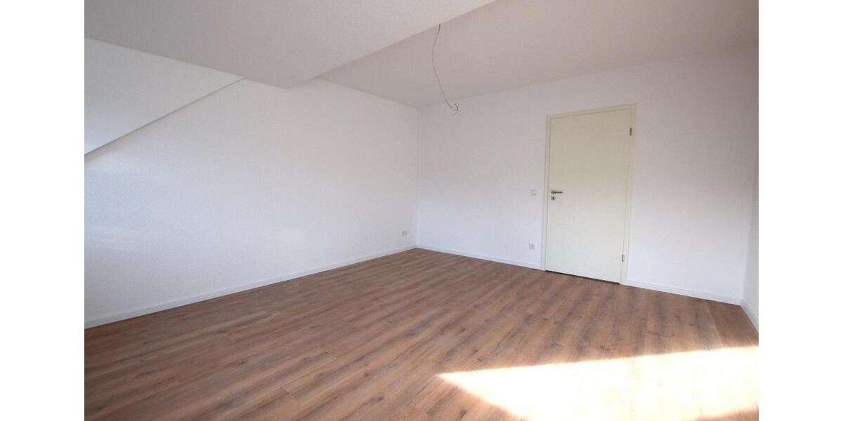 Dachgeschoßwohnung Vlotho - 2 Zimmer, 60 m&sup2;, 515&euro; | Angebot:24472127