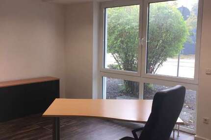 Büro in Sauerlach 195 € 8 m²