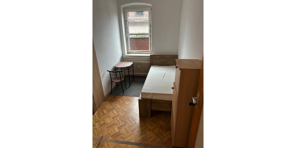 Etagenwohnung Ronnenberg - 2 Zimmer, 25 m&sup2;, 900&euro; | Angebot:26239068