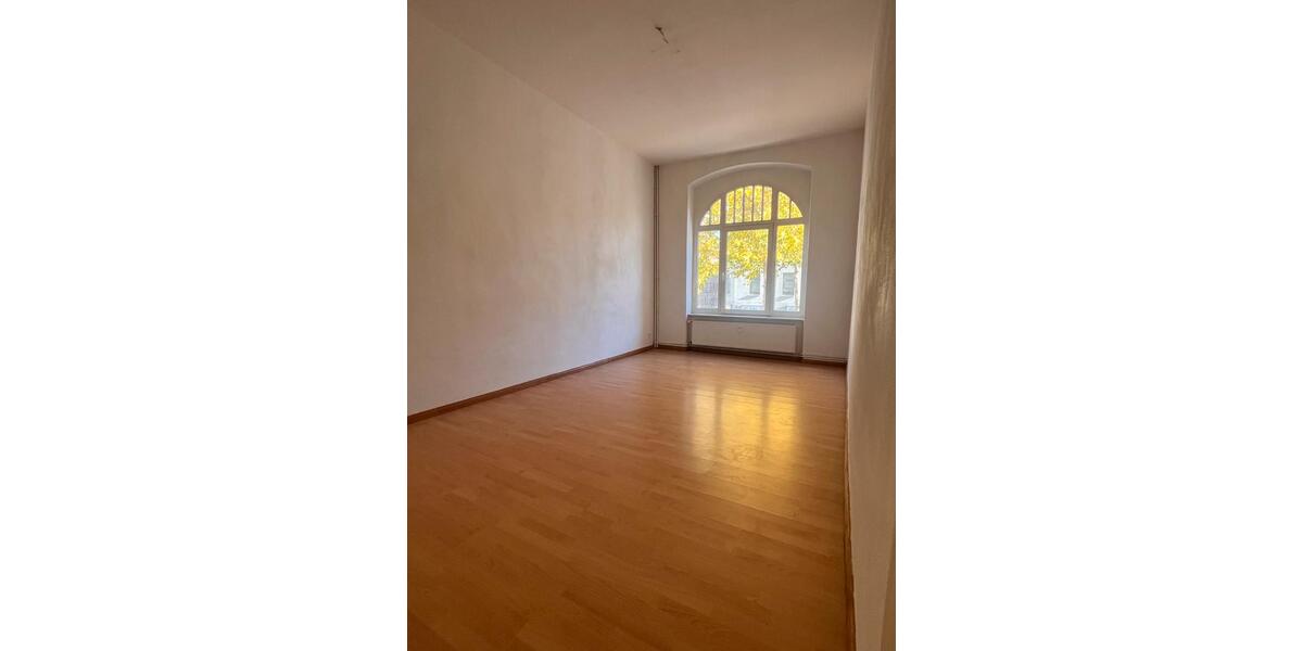 Charmante 4-Raum-Wohnung mit Balkon in Weißenfels 4 zimmer