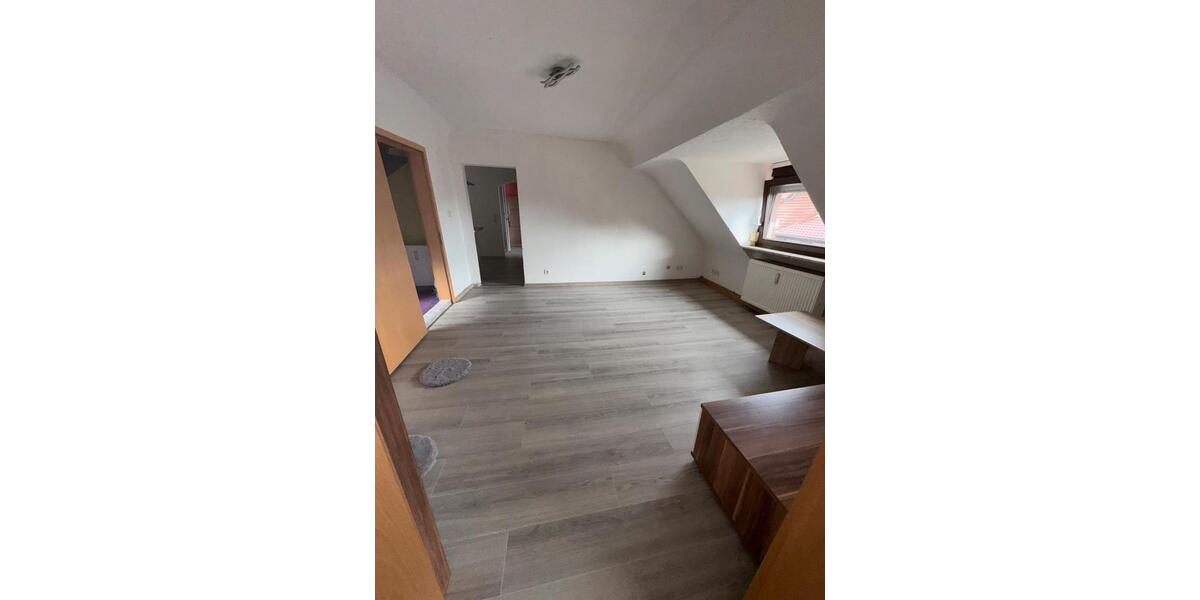 Dachgeschoßwohnung Sankt Wendel - 3 Zimmer, 75 m&sup2;, 500&euro; | Angebot:24700851