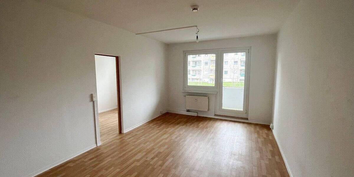 Etagenwohnung Gera Lusan - 2 Zimmer, 55 m&sup2;, 310&euro; | Angebot:26763544