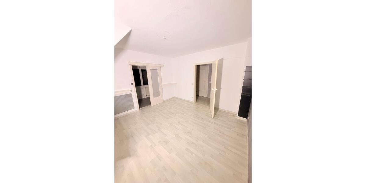 Etagenwohnung Garbsen Berenbostel - 4 Zimmer, 96 m&sup2;, 1.200&euro; | Angebot:24854492