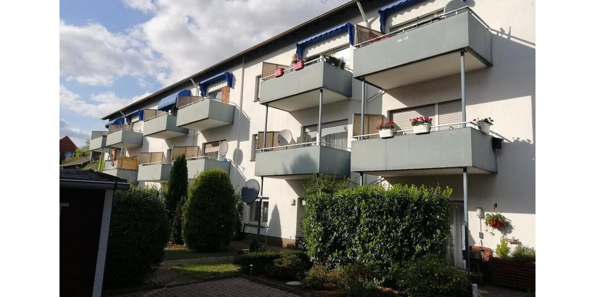 Schöne und ruhige 3-Zimmerwohnung im DG in Lage-Lippe 3 zimmer