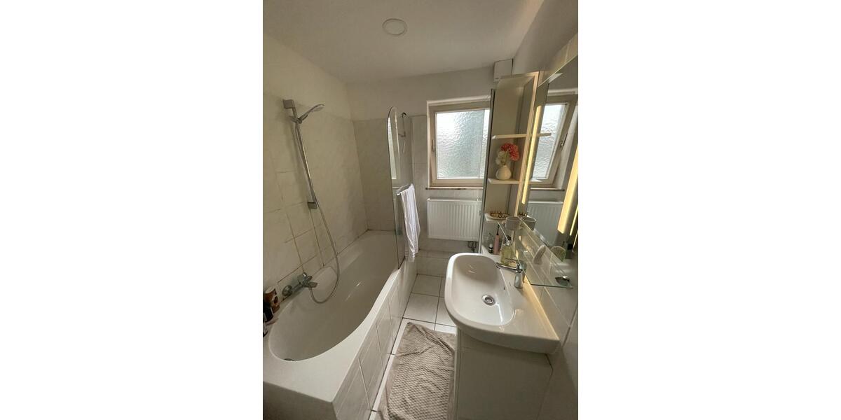 Wohnen auf Zeit Wiesbaden Dotzheim - 1 Zimmer, 20 m&sup2;, 638&euro; | Angebot:25883758