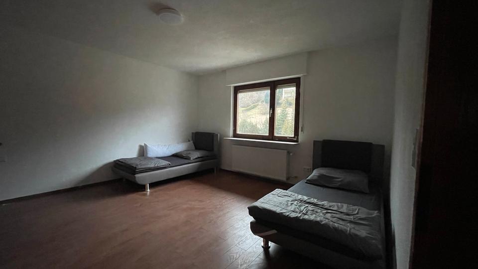 Etagenwohnung Billigheim - 12 Zimmer, 1 m&sup2;, 360&euro; | Angebot:22448848