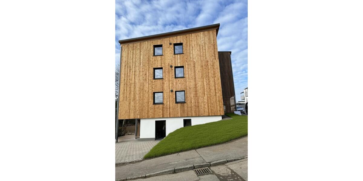 Etagenwohnung Vilsbiburg - 4 Zimmer, 102 m&sup2;, 1.310&euro; | Angebot:24781864