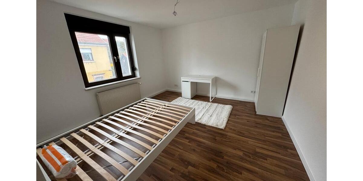 Wohnen auf Zeit Saarbrücken Dudweiler - 3 Zimmer, 90 m&sup2;, 400&euro; | Angebot:25870011