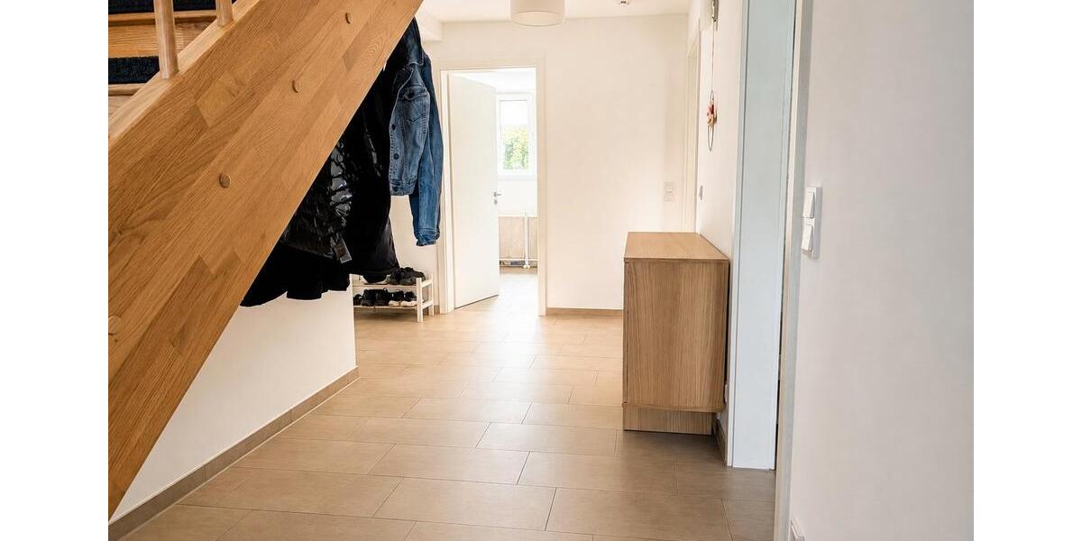 Maisonettenwohnung Tegernheim - 3 Zimmer, 94 m&sup2;, 1.500&euro; | Angebot:26698842
