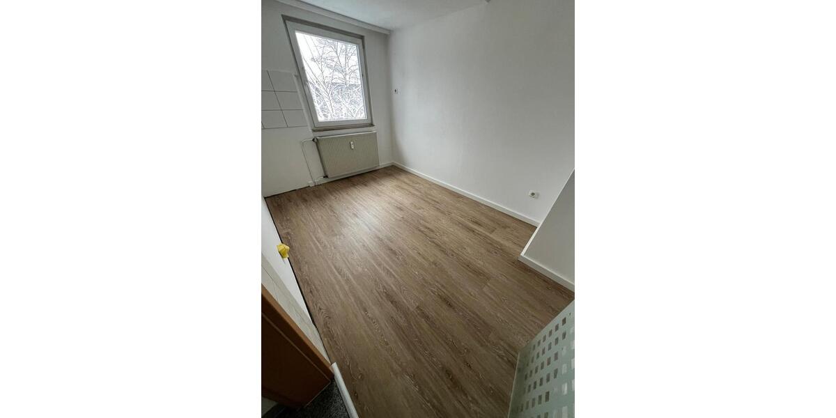 Dachgeschoßwohnung Lüdenscheid - 2 Zimmer, 47 m&sup2;, 355&euro; | Angebot:26645328