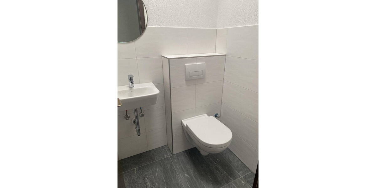 Etagenwohnung Uhingen - 4 Zimmer, 130 m&sup2;, 1.400&euro; | Angebot:26237436