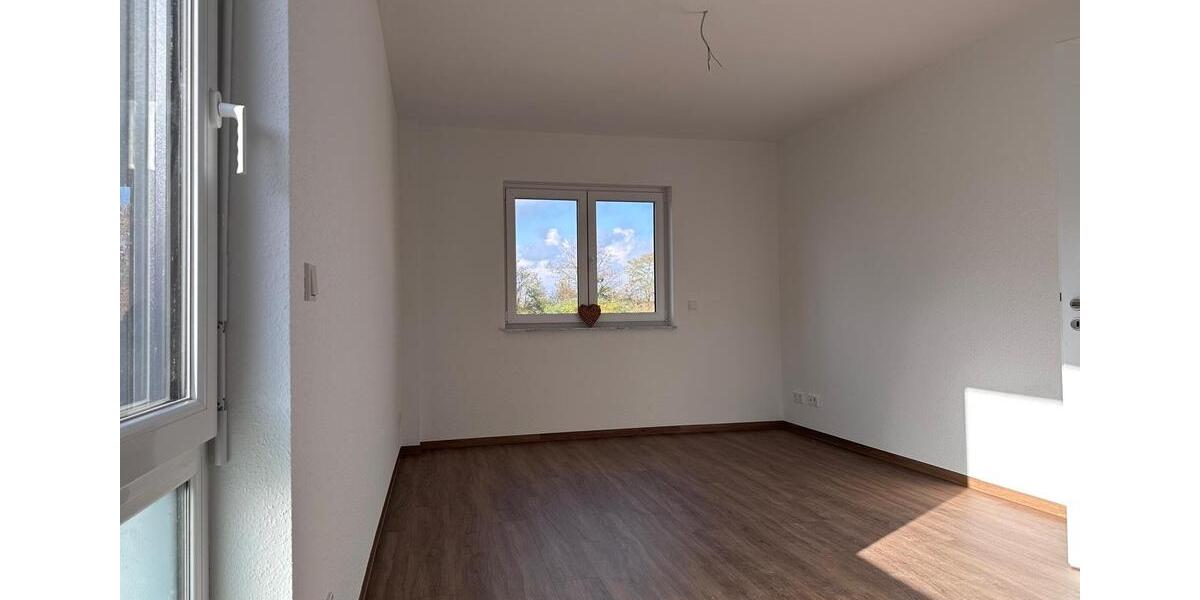 moderne Stadtvilla zur Miete - Erstbezug in energieeffiziente Neubau-Doppelhaushälfte 4 zimmer