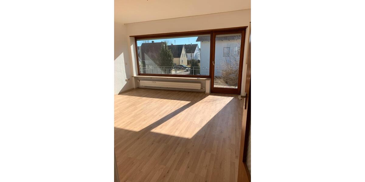 Etagenwohnung Gersthofen - 4 Zimmer, 85 m&sup2;, 1.400&euro; | Angebot:25945335