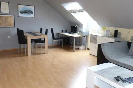 Helle DG Wohnung zimmer