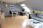 Helle DG Wohnung zimmer