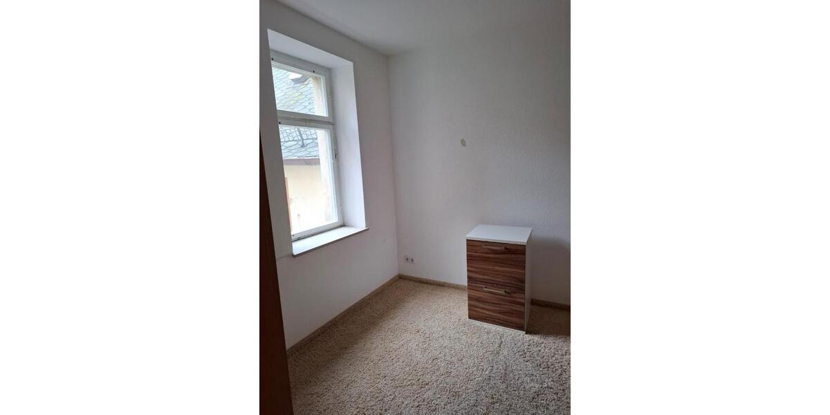 Etagenwohnung Meerane - 2 Zimmer, 55 m&sup2;, 310&euro; | Angebot:26351172