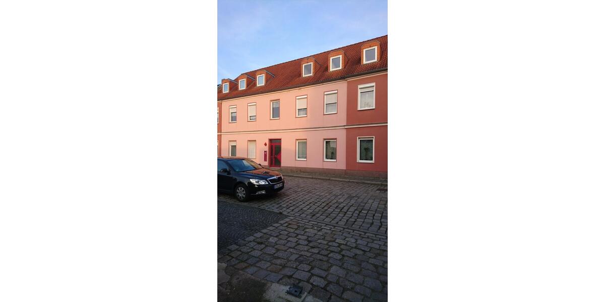 Dachgeschoßwohnung Forst (Lausitz) - 1 Zimmer, 60 m&sup2;, 360&euro; | Angebot:24962955