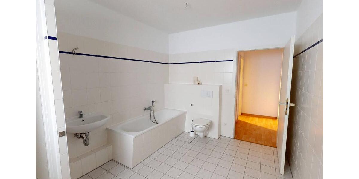 Etagenwohnung Neuruppin - 3 Zimmer, 93 m&sup2;, 750&euro; | Angebot:24846964