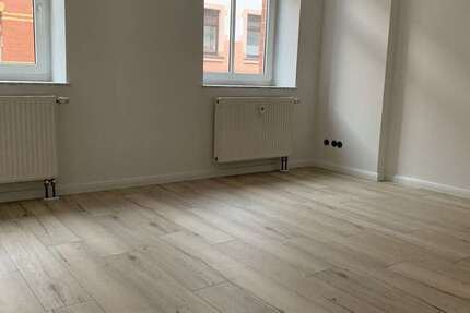 Wohnung zum Mieten in Zwickau 230 € 30 m² 1 zimmer