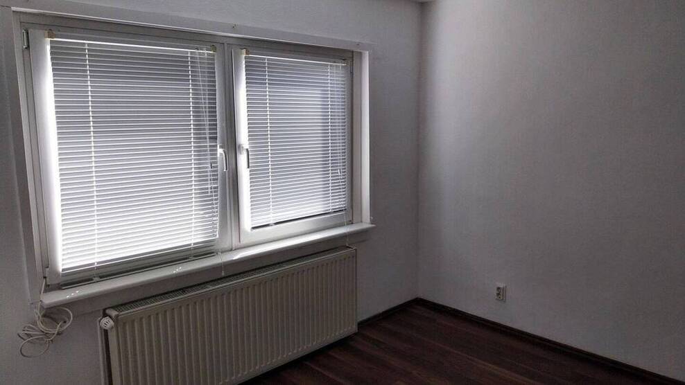 schöner Bungalow, 2,5 Zimmer mit Garage und Garten