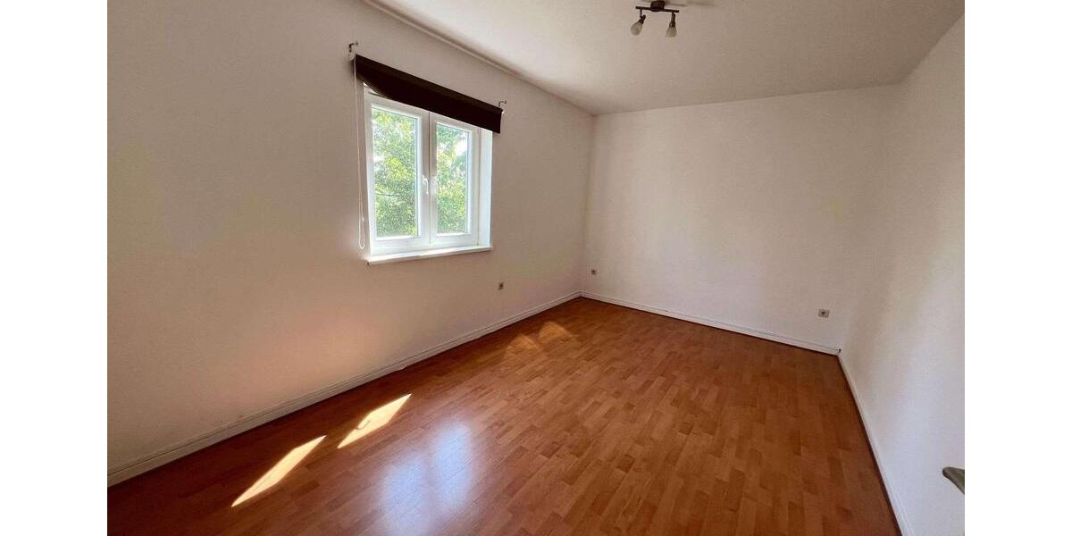 Etagenwohnung Wolfsburg - 3 Zimmer, 60 m&sup2;, 570&euro; | Angebot:25220671