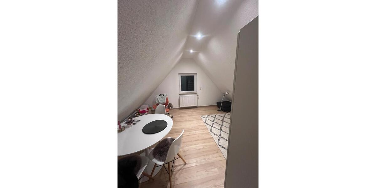 Dachgeschoßwohnung Kempten (Allgäu) - 1 Zimmer, 30 m&sup2;, 375&euro; | Angebot:26233551