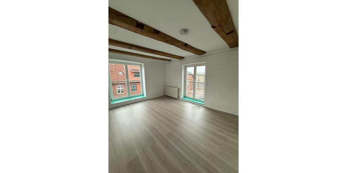 Etagenwohnung Parchim - 6 Zimmer, 120 m&sup2;, 950&euro; | Angebot:24437432
